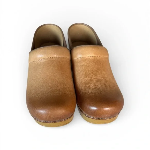 Dansko Professional Honey Distressed Clog size 39 or 8.5/9 | Never Worn - Picture 2 of 9